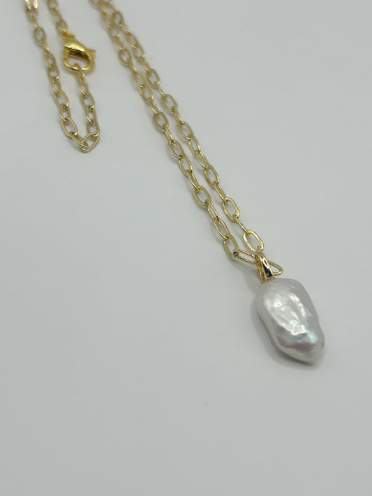 Distressed Pearl Necklace